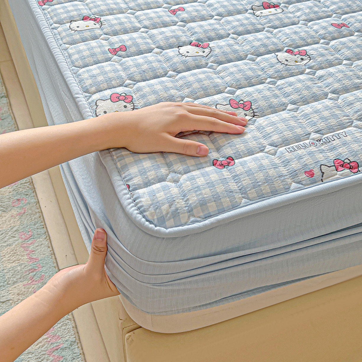 91家纺网 家纺一手货源 找家纺 星禾优选 2025新款三丽鸥云感双层纱夹棉床笠系列-大床款 床笠款-胡须蓝kt