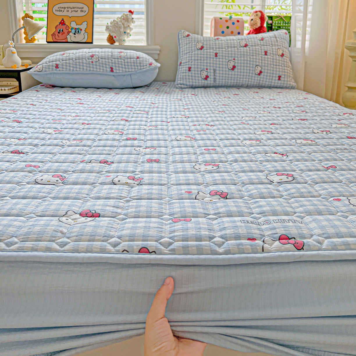 91家纺网 家纺一手货源 找家纺 星禾优选 2025新款三丽鸥云感双层纱夹棉床笠系列-大床款 床笠款-胡须蓝kt