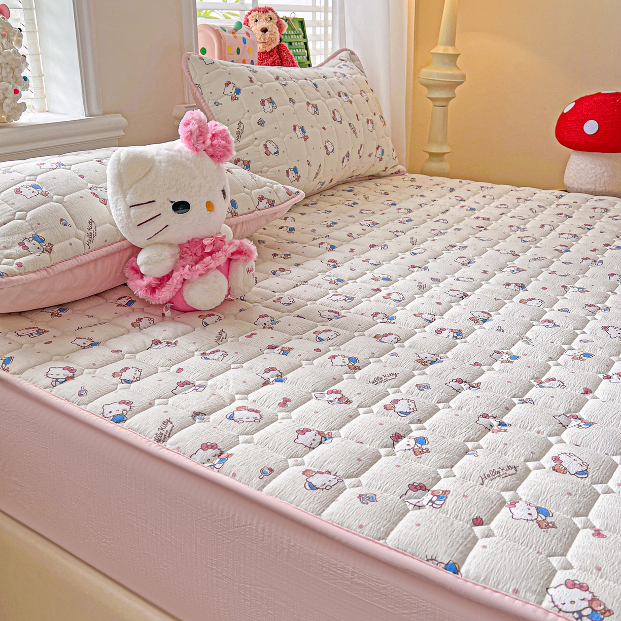 91家纺网 家纺一手货源 找家纺 星禾优选 2025新款三丽鸥云感双层纱夹棉床笠系列-大床款 床笠款-凯蒂与熊