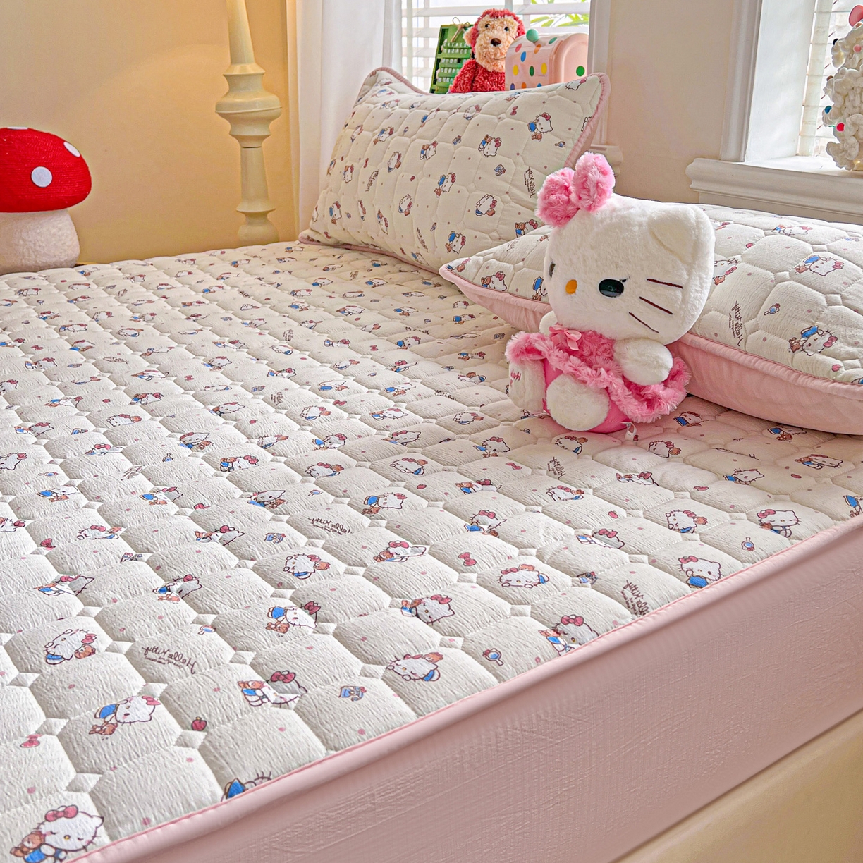 91家纺网 家纺一手货源 找家纺 星禾优选 2025新款三丽鸥云感双层纱夹棉床笠系列-大床款 床笠款-凯蒂与熊