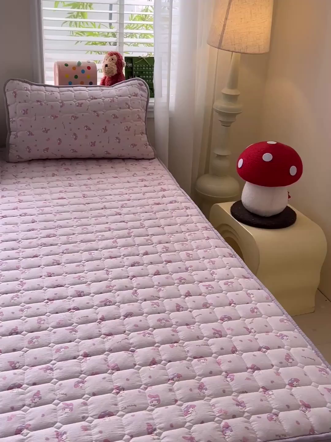 91家纺网 家纺一手货源 找家纺 星禾优选 2025新款三丽鸥云感双层纱夹棉床笠系列-大床款 床笠款-糯叽美乐蒂