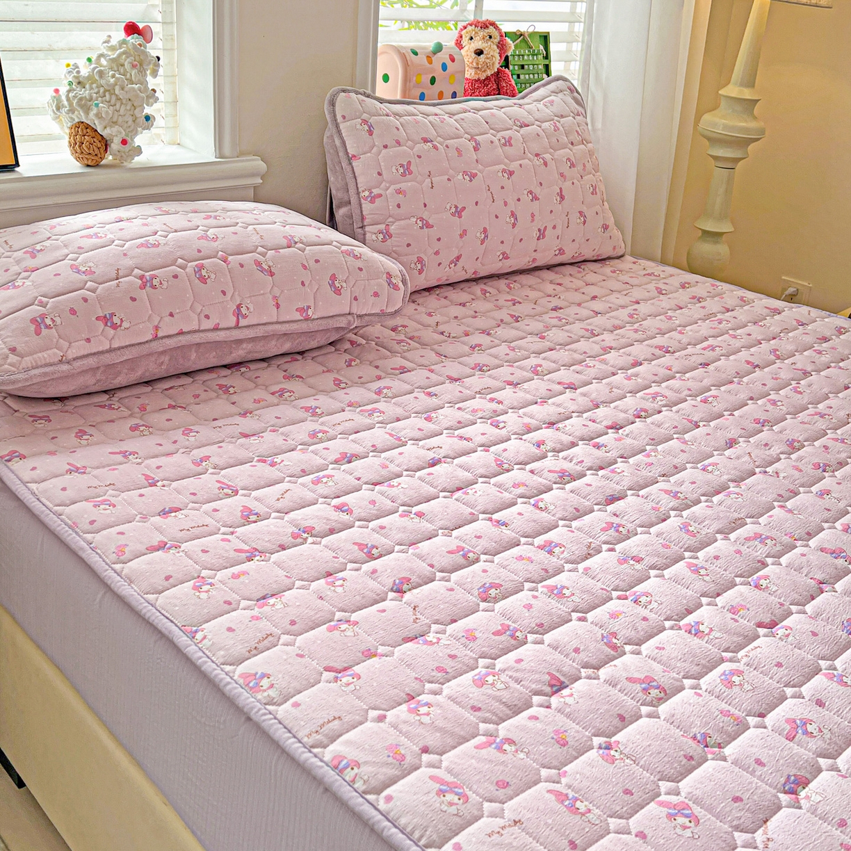 91家纺网 家纺一手货源 找家纺 星禾优选 2025新款三丽鸥云感双层纱夹棉床笠系列-大床款 床笠款-糯叽美乐蒂