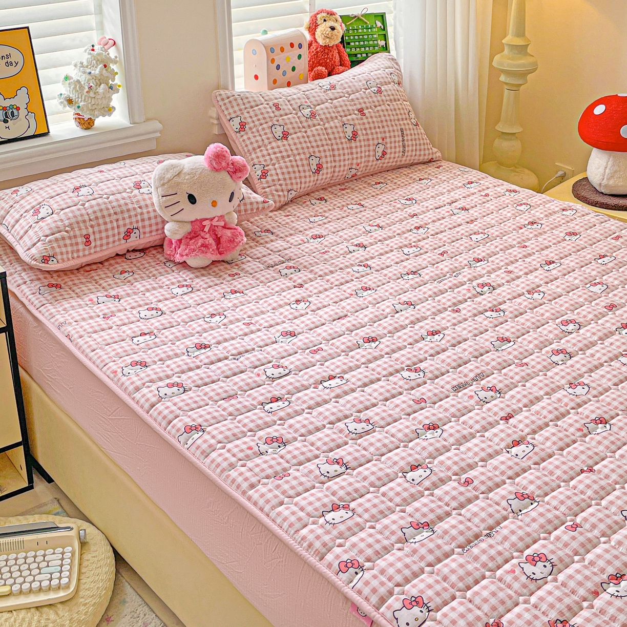 91家纺网 家纺一手货源 找家纺 星禾优选 2025新款三丽鸥云感双层纱夹棉床笠系列-大床款 床笠款-胡须粉kt