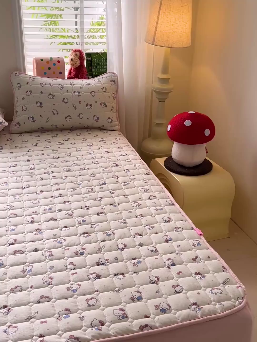 91家纺网 家纺一手货源 找家纺 星禾优选 2025新款三丽鸥云感双层纱夹棉床笠系列-大床款 床笠款-凯蒂与熊