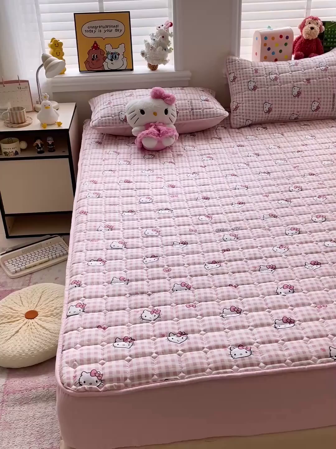 91家纺网 家纺一手货源 找家纺 星禾优选 2025新款三丽鸥云感双层纱夹棉床笠系列-大床款 床笠款-胡须粉kt