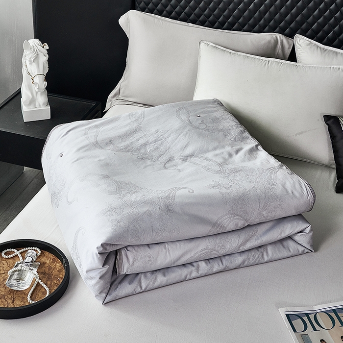 91家纺网 家纺一手货源 找家纺 （总）蚕云阁蚕丝家居6A级双宫桑蚕丝（长丝）蚕丝被 -英伦之曲2025新款舒适保暖被子被芯