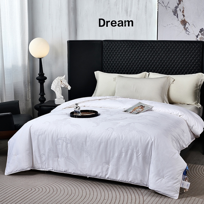 91家纺网 家纺一手货源 找家纺 蚕云阁蚕丝家居 2025新款舒适保暖被子被芯-英伦之曲 英伦之曲-白色双宫桑蚕丝