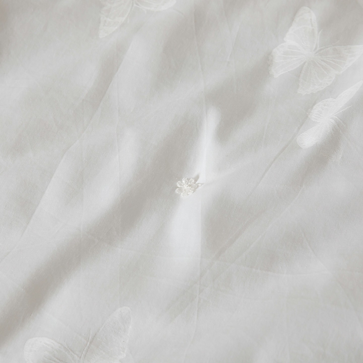 91家纺网 家纺一手货源 找家纺 蚕云阁蚕丝家居 2025新款舒适保暖被子被芯-比翼双飞 比翼双飞-白色双宫桑蚕丝