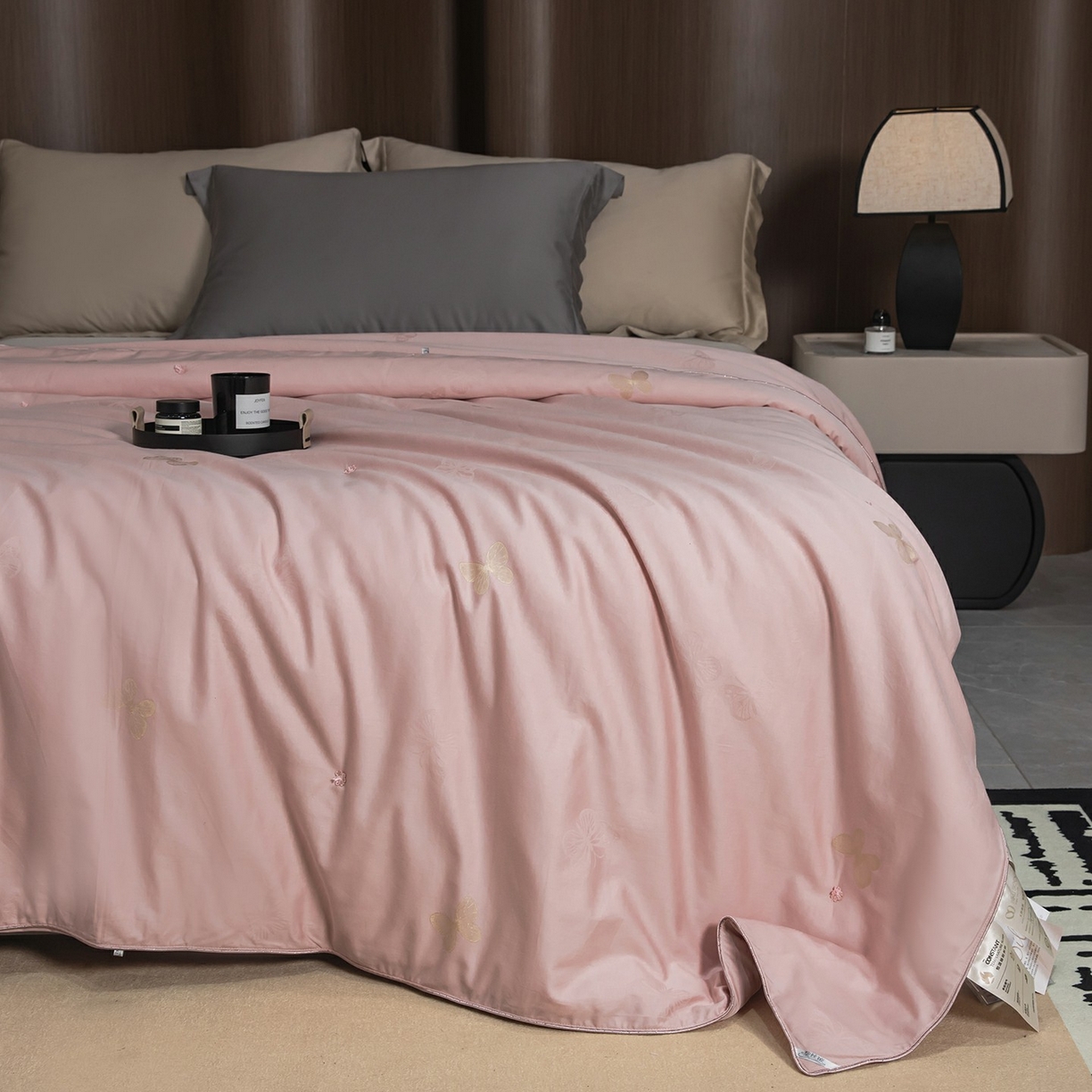 91家纺网 家纺一手货源 找家纺 蚕云阁蚕丝家居 2025新款舒适保暖被子被芯-比翼双飞 比翼双飞-粉色双宫桑蚕丝