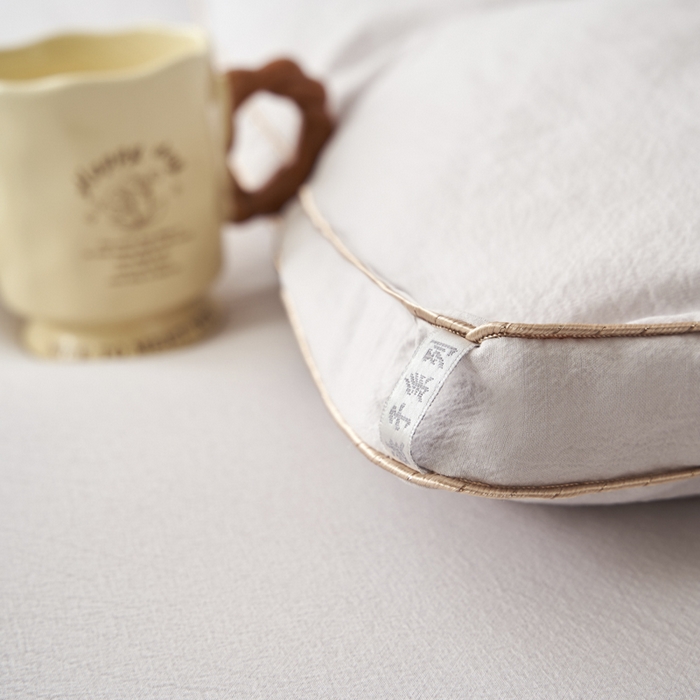 91家纺网 家纺一手货源 找家纺 蓝雀翎 2025新款木棉提花蚕蛹蛋白被子被芯 灰色