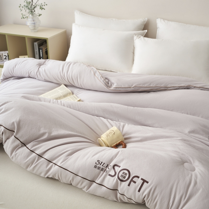 91家纺网 家纺一手货源 找家纺 蓝雀翎 2025新款木棉提花蚕蛹蛋白被子被芯 灰色