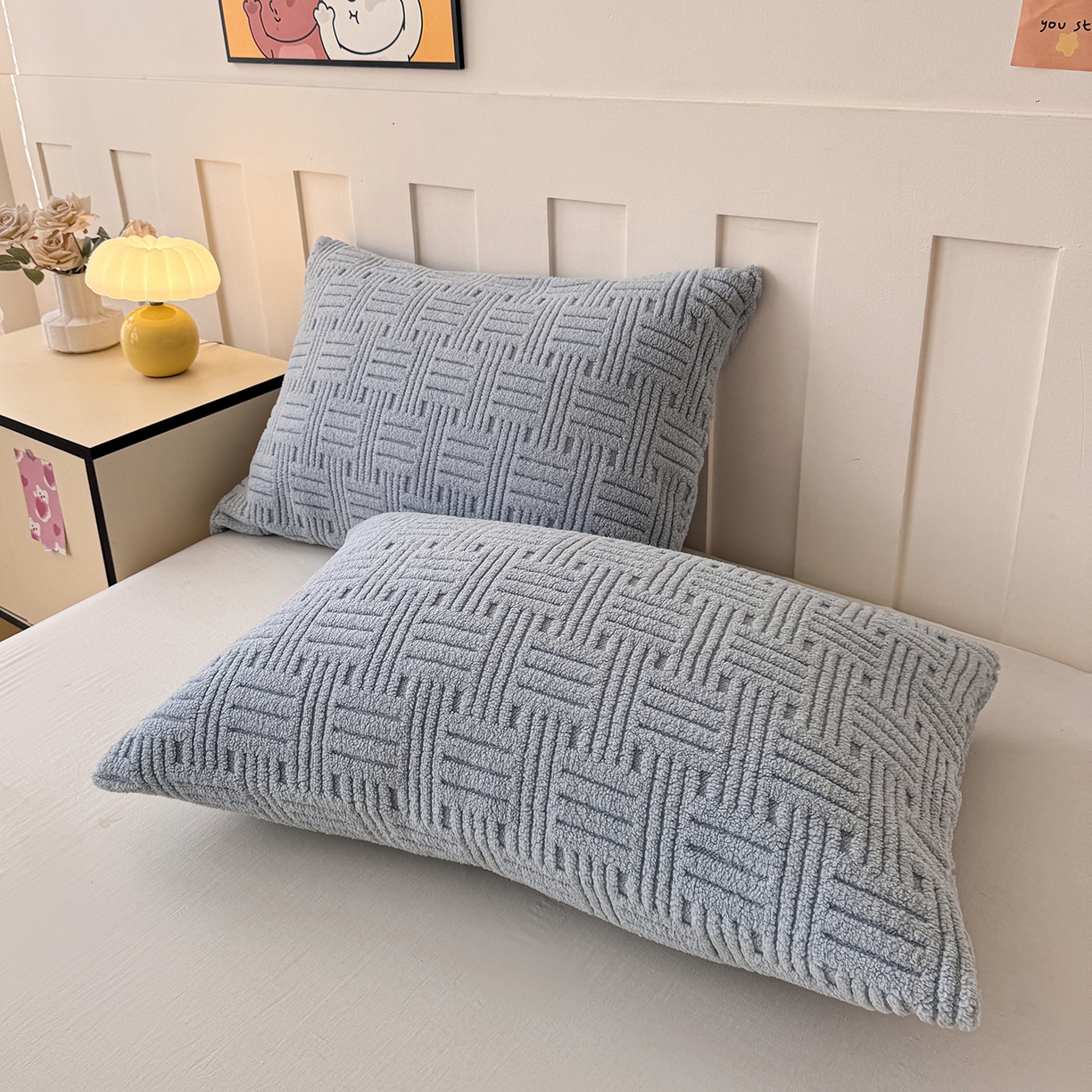 91家纺网 家纺一手货源 找家纺 牛魔王家居 2025新款华夫格提花双面绒毛毯羊羔绒毯子外贸跨境专供 绒毯系列-冷灰