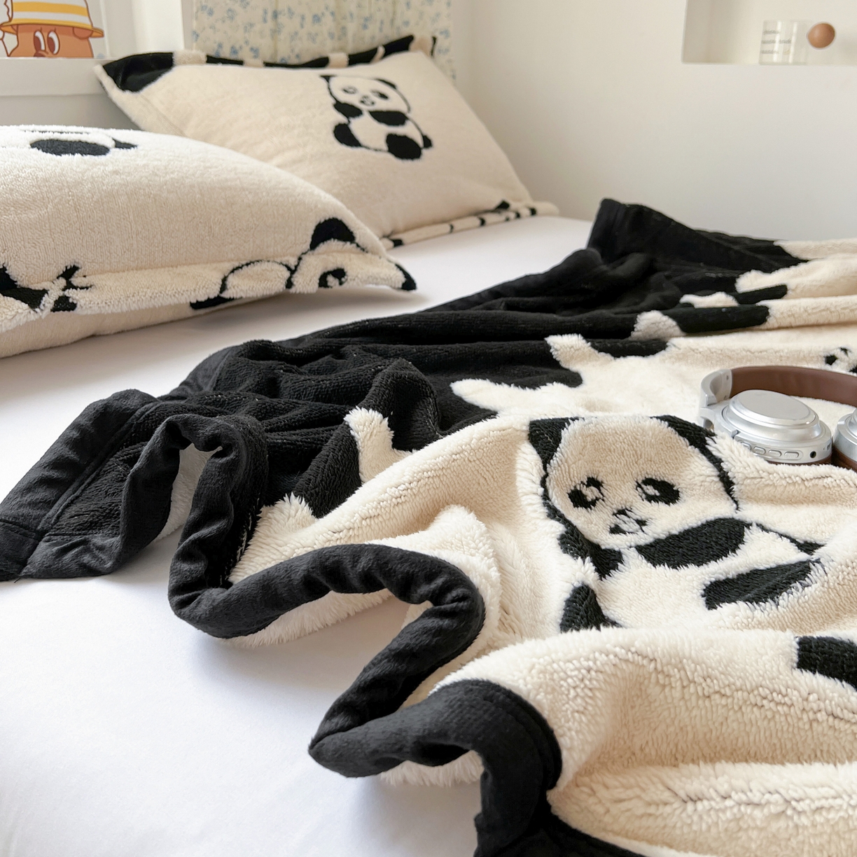 91家纺网 家纺一手货源 找家纺 寐居家纺 2025新款A类多功能北极绒毛毯 可爱萌熊