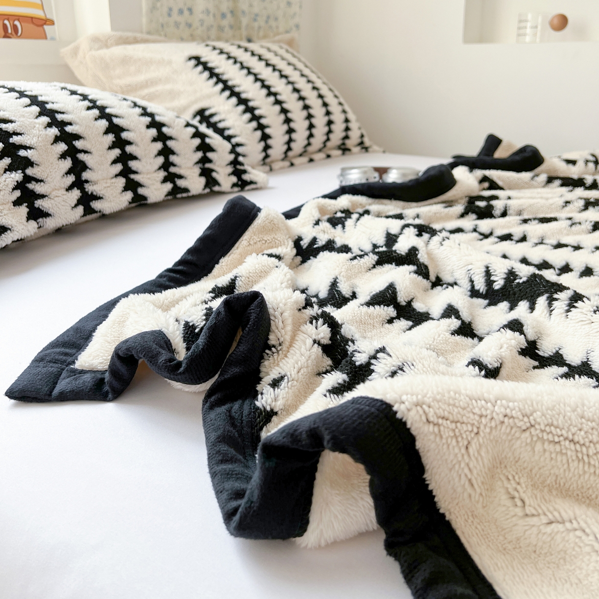 91家纺网 家纺一手货源 找家纺 寐居家纺 2025新款A类多功能北极绒毛毯 几何秘境