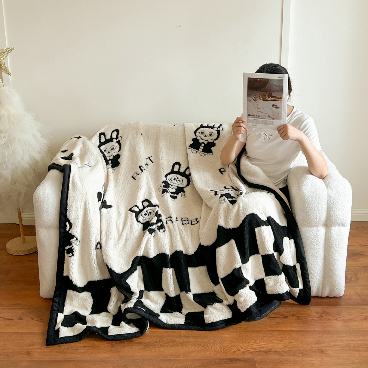 91家纺网 家纺一手货源 找家纺 寐居家纺 2025新款A类多功能北极绒毛毯 黑白布布