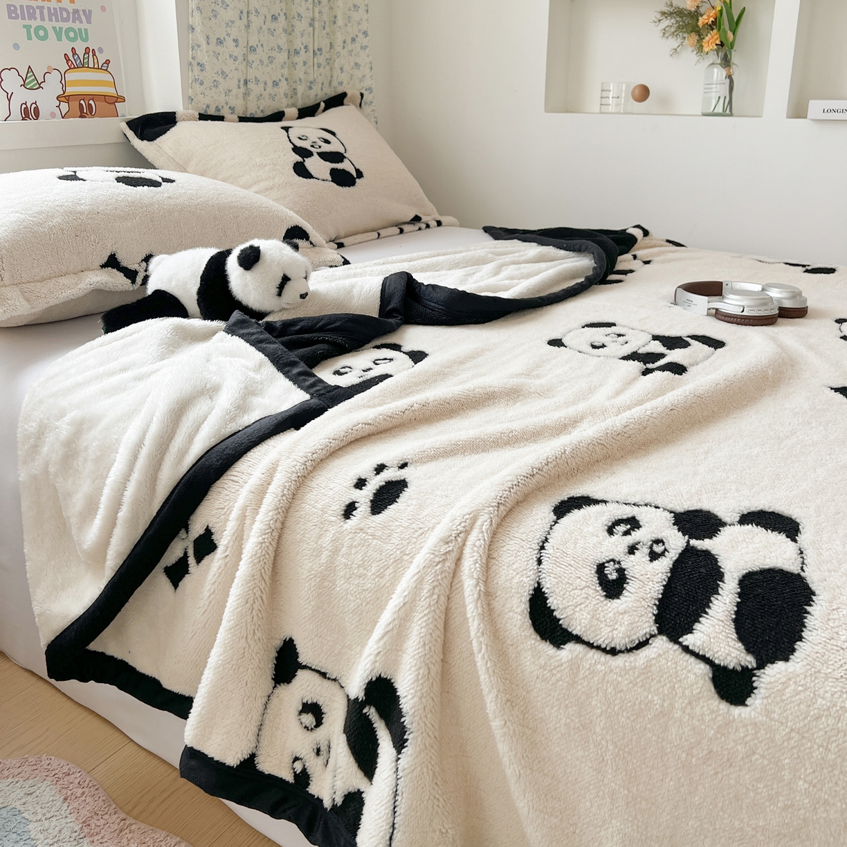 91家纺网 家纺一手货源 找家纺 寐居家纺 2025新款A类多功能北极绒毛毯 可爱萌熊