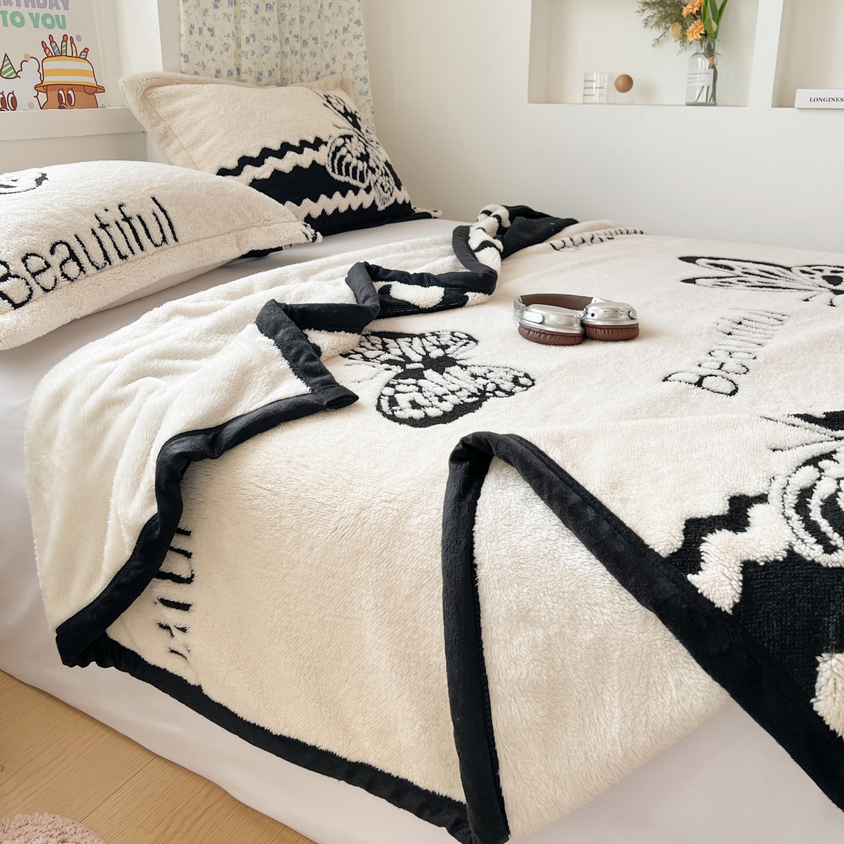 91家纺网 家纺一手货源 找家纺 寐居家纺 2025新款A类多功能北极绒毛毯 蝶舞雅韵