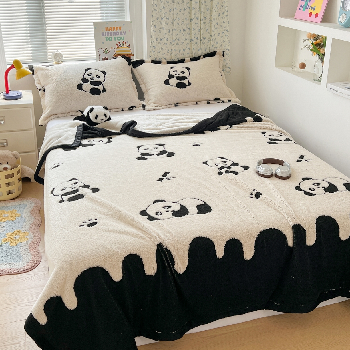91家纺网 家纺一手货源 找家纺 寐居家纺 2025新款A类多功能北极绒毛毯 可爱萌熊