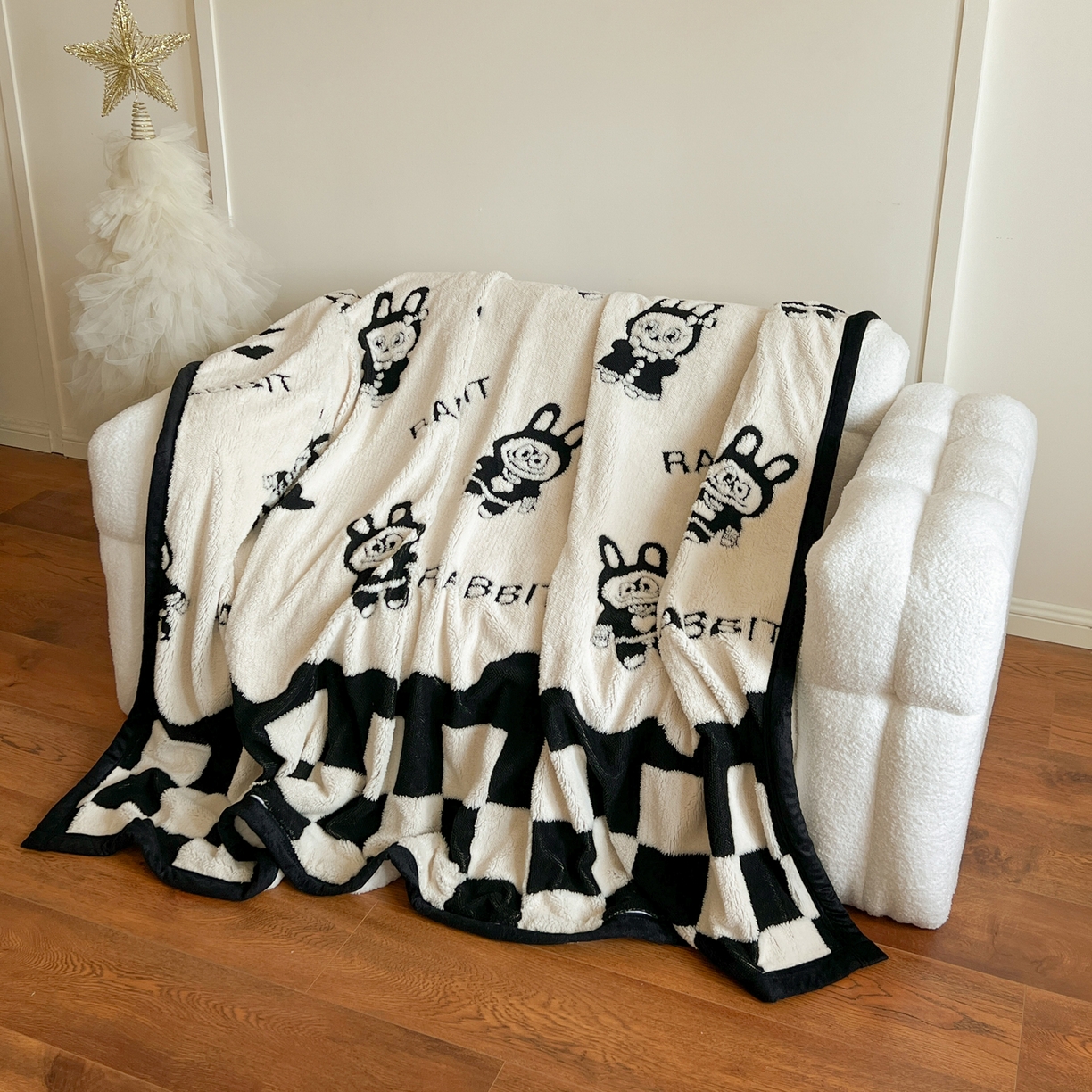 91家纺网 家纺一手货源 找家纺 寐居家纺 2025新款A类多功能北极绒毛毯 黑白布布