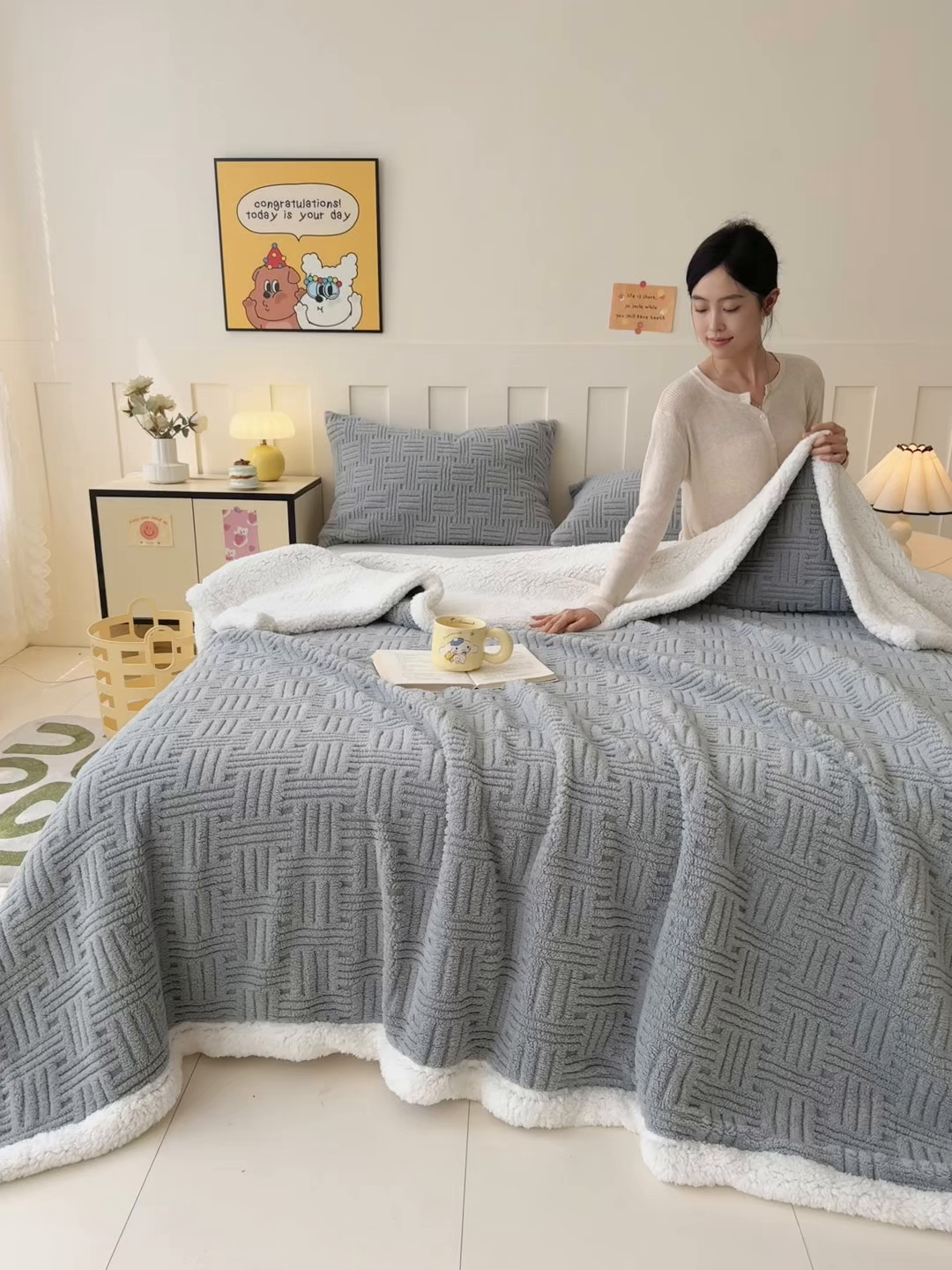 91家纺网 家纺一手货源 找家纺 牛魔王家居 2025新款华夫格提花双面绒毛毯羊羔绒毯子外贸跨境专供 绒毯系列-冷灰