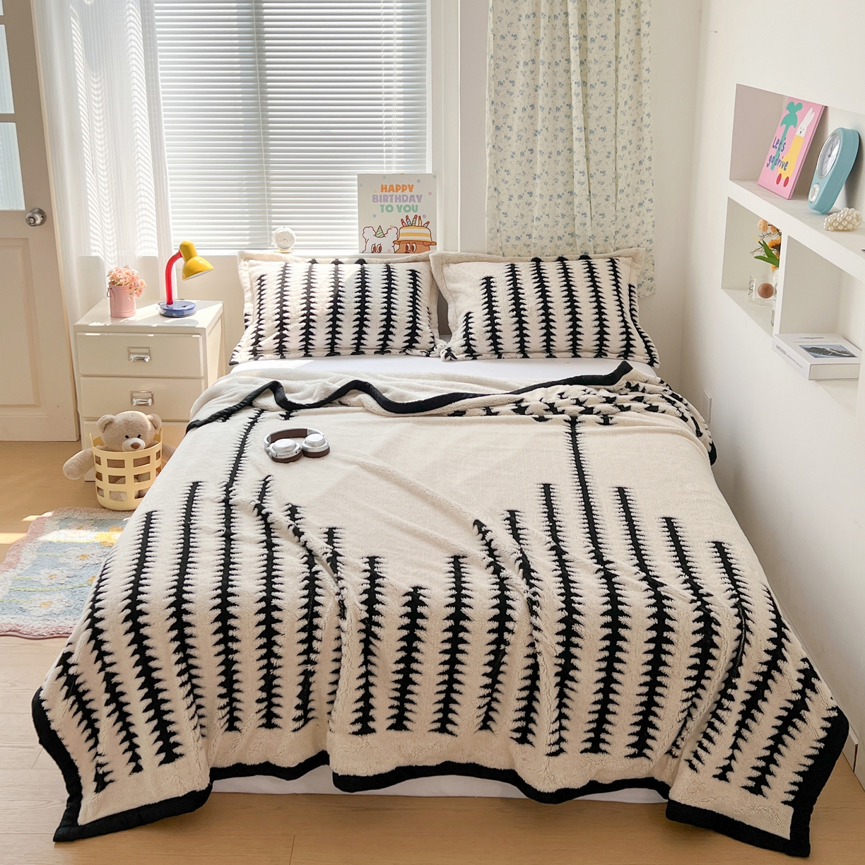 91家纺网 家纺一手货源 找家纺 寐居家纺 2025新款A类多功能北极绒毛毯 几何秘境