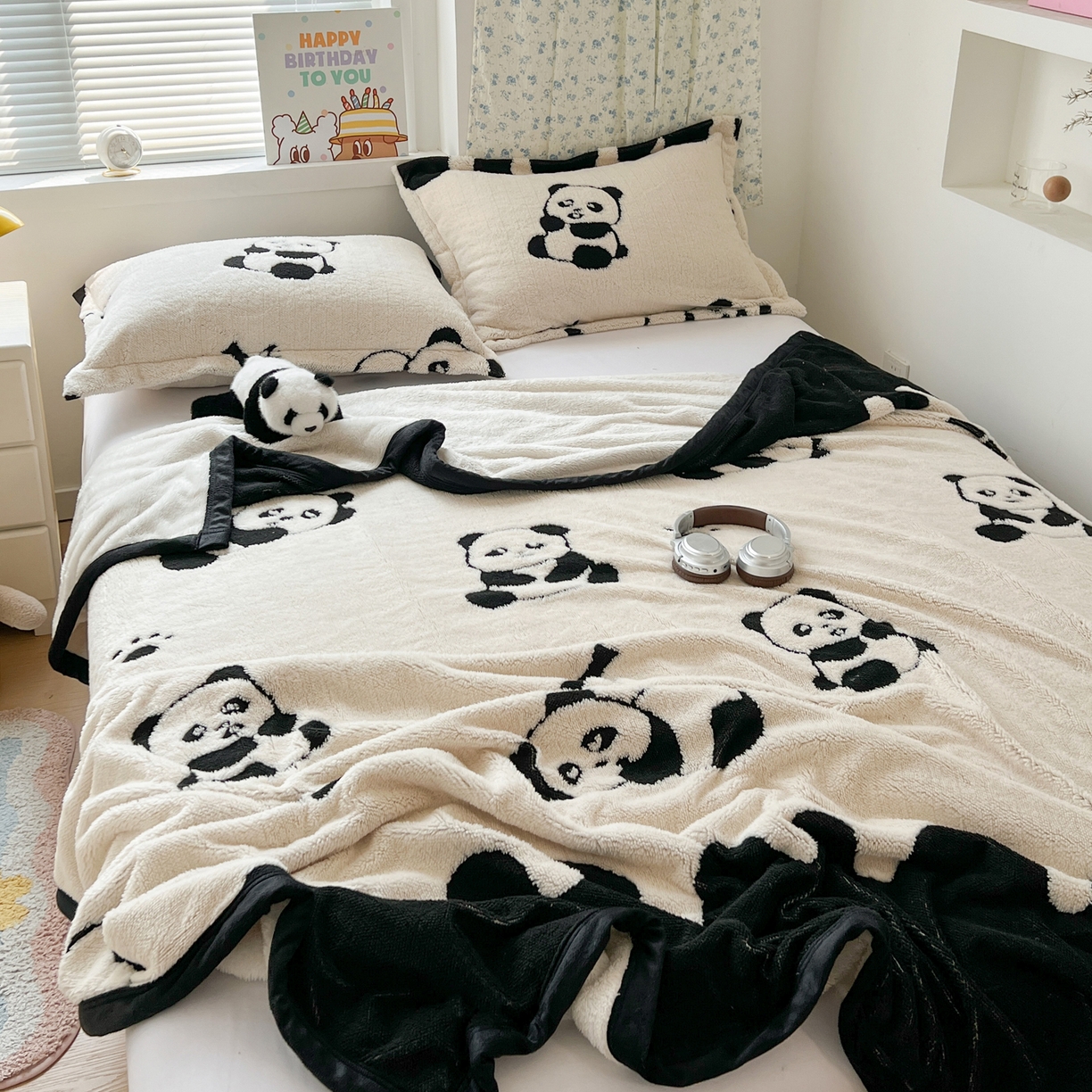 91家纺网 家纺一手货源 找家纺 寐居家纺 2025新款A类多功能北极绒毛毯 可爱萌熊