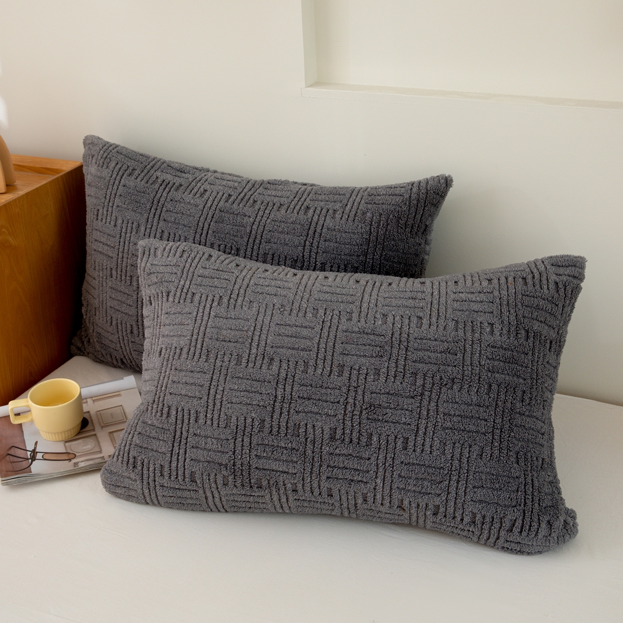 91家纺网 家纺一手货源 找家纺 牛魔王家居 2025新款加厚保暖羊羔绒冬被被子舒棉绒提花塔芙绒外贸跨境专供 暖冬系列-炭灰