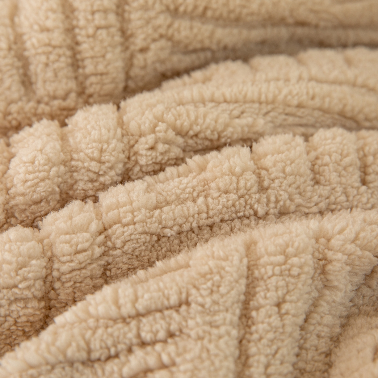 91家纺网 家纺一手货源 找家纺 牛魔王家居 2025新款加厚保暖羊羔绒冬被被子舒棉绒提花塔芙绒外贸跨境专供 暖冬系列-卡其