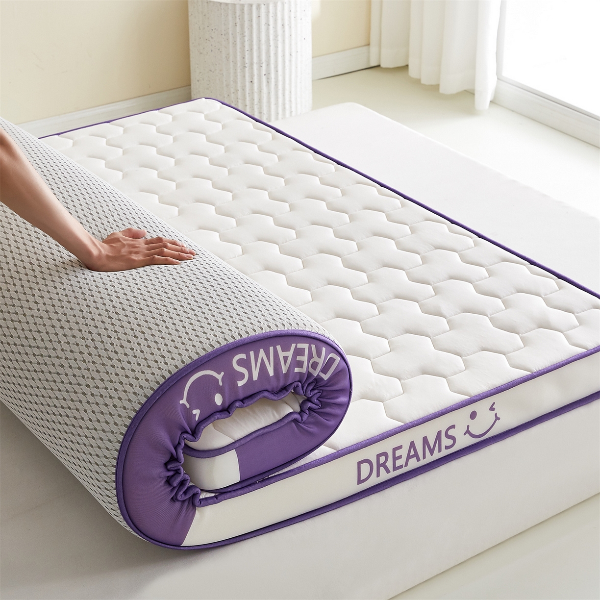 91家纺网 家纺一手货源 找家纺 布卢姆床垫 2025新款A类针织乳胶立体记忆海绵床垫成人款-微笑 微笑-白紫