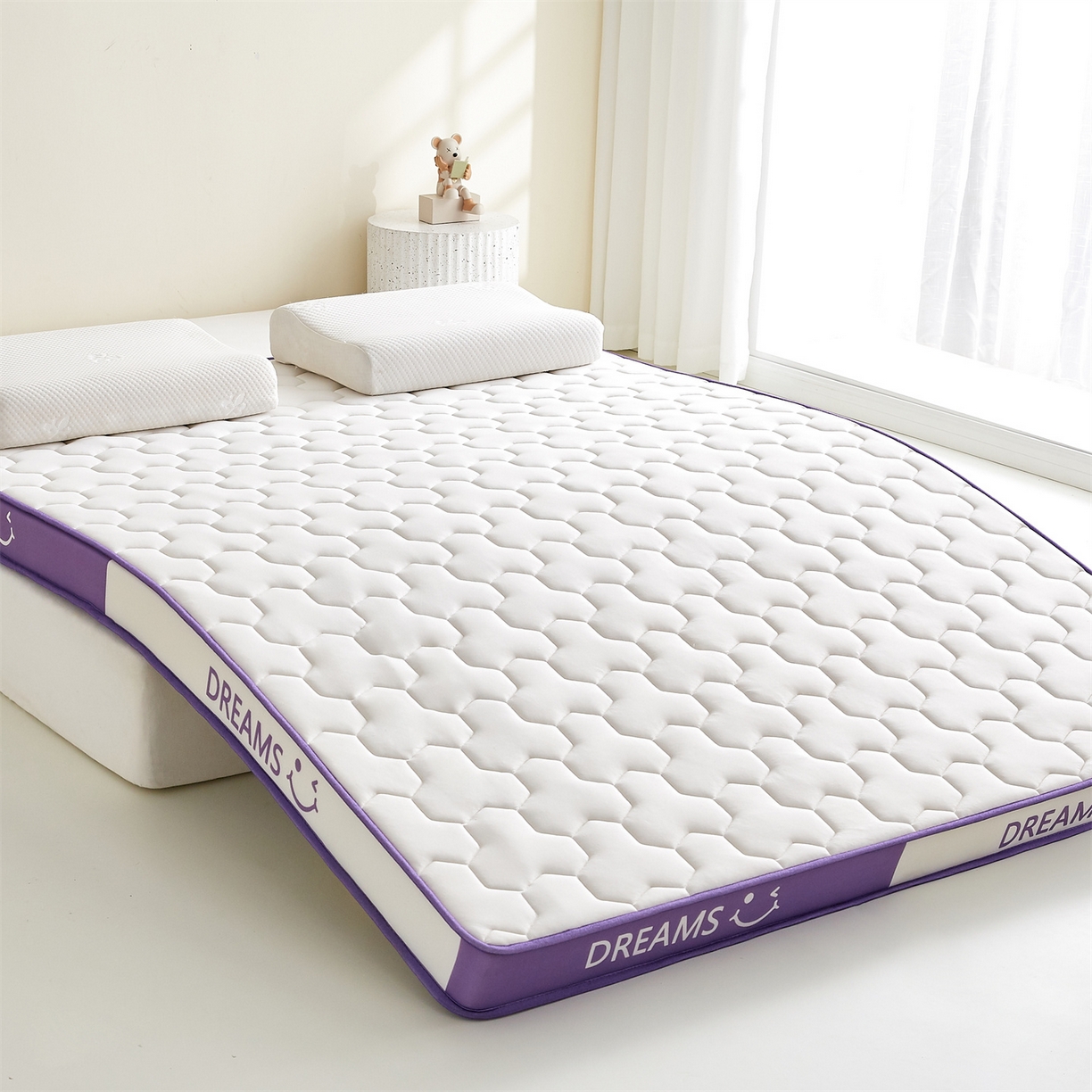 91家纺网 家纺一手货源 找家纺 布卢姆床垫 2025新款A类针织乳胶立体记忆海绵床垫成人款-微笑 微笑-白紫