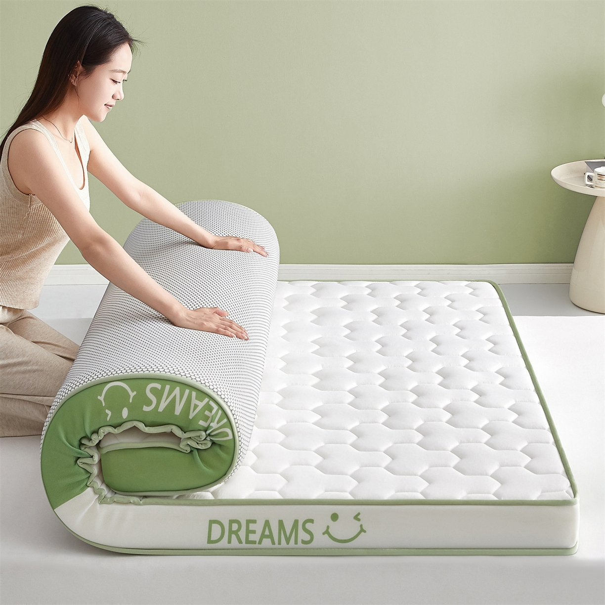 91家纺网 家纺一手货源 找家纺 布卢姆床垫 2025新款A类针织乳胶立体记忆海绵床垫成人款-微笑 微笑-白绿