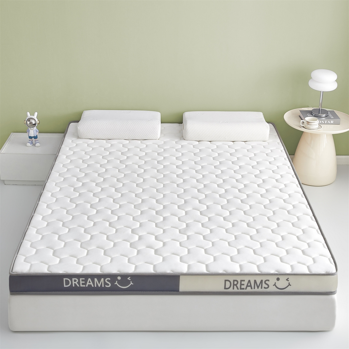 91家纺网 家纺一手货源 找家纺 布卢姆床垫 2025新款A类针织乳胶立体记忆海绵床垫成人款-微笑 微笑-白灰