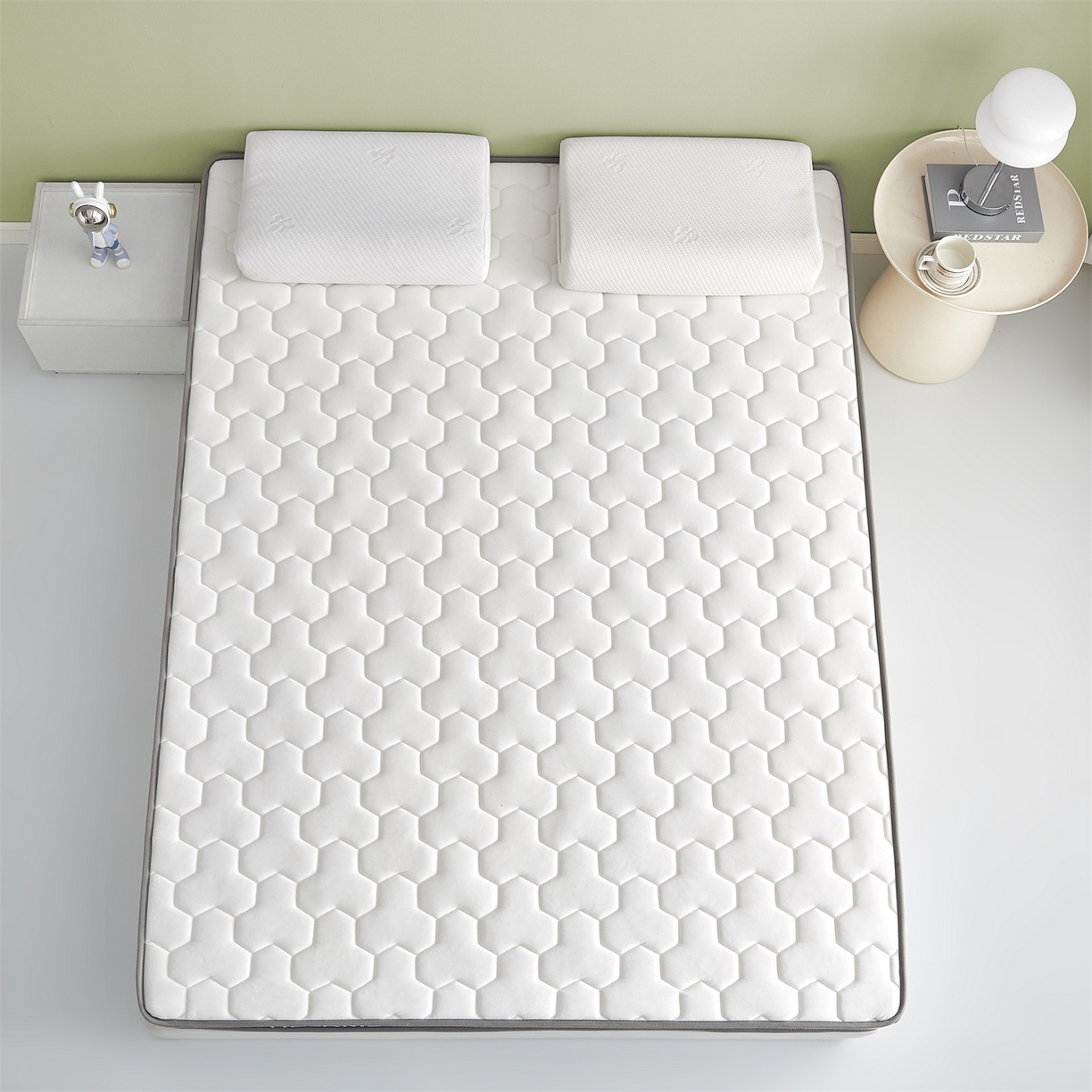 91家纺网 家纺一手货源 找家纺 布卢姆床垫 2025新款A类针织乳胶立体记忆海绵床垫成人款-微笑 微笑-白灰