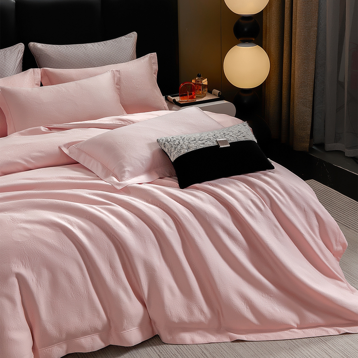 91家纺网 家纺一手货源 找家纺 元元家居（元元被业） 2025新款百支全棉高精密厚织系列四件套-恬蕴系列 恬蕴-樱花粉