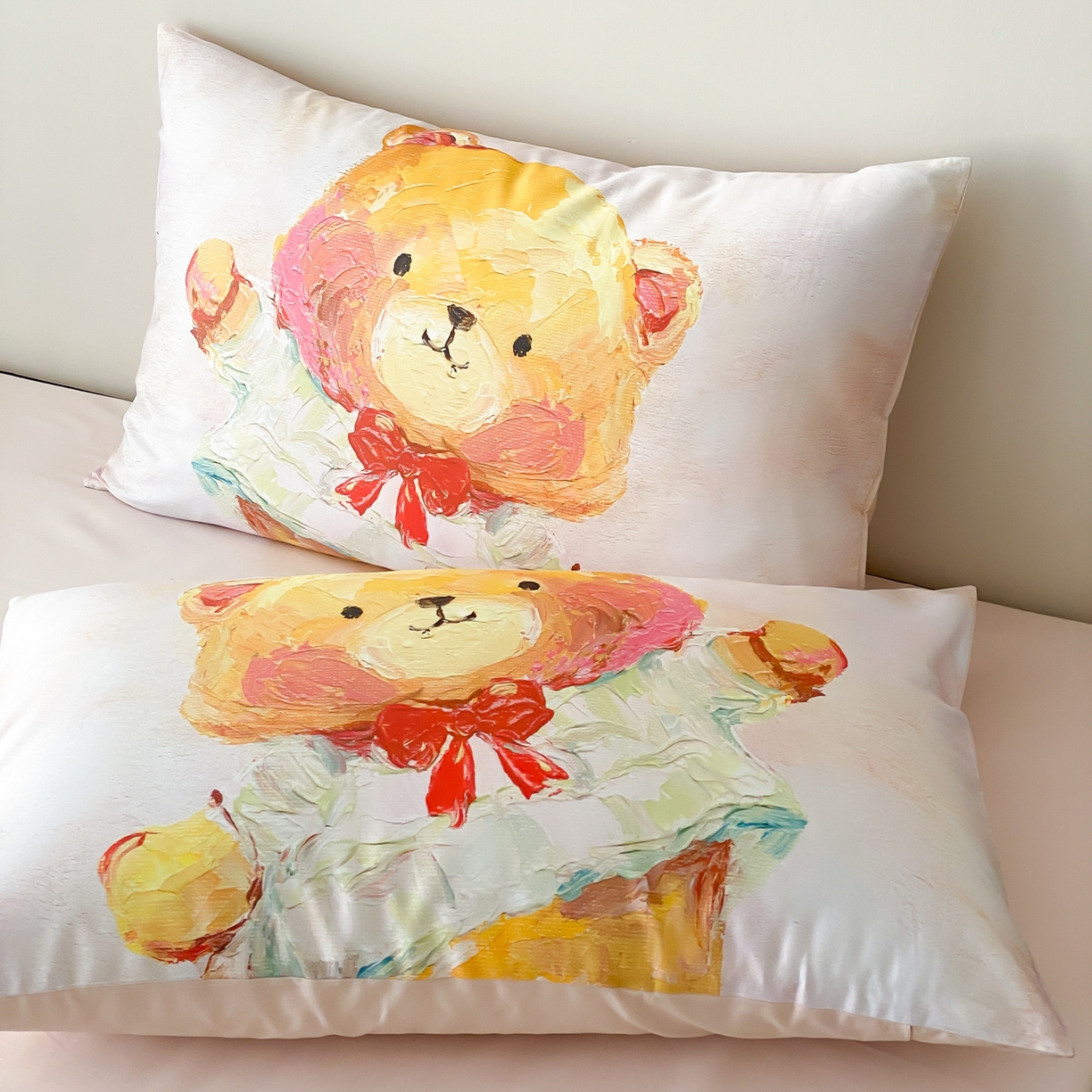 91家纺网 家纺一手货源 找家纺 云栖家居 2025新款50支数码印花单枕套48-74cm一只一对装 黄油小熊