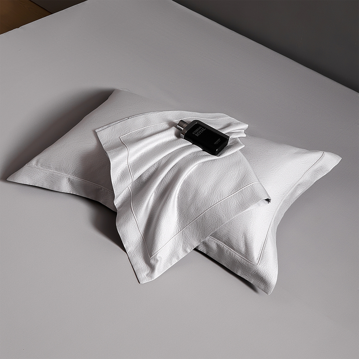 91家纺网 家纺一手货源 找家纺 元元家居（元元被业） 2025新款百支全棉高精密厚织系列四件套-恬蕴系列 恬蕴-远山灰