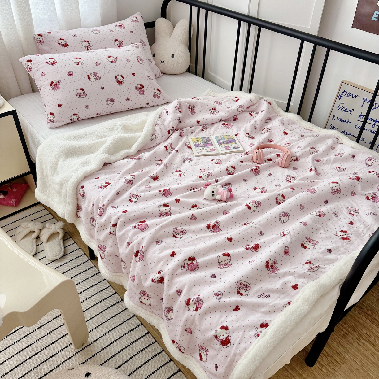 91家纺网 家纺一手货源 找家纺 寐居家纺 2025新款牛奶绒卡通毛毯系列 超甜小猫咪