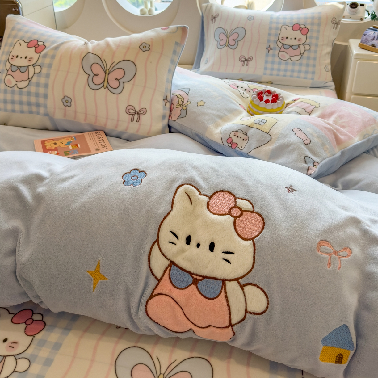 91家纺网 家纺一手货源 找家纺 （总）摩妮卡 2025新款卡通牛奶绒刺绣四件套系列