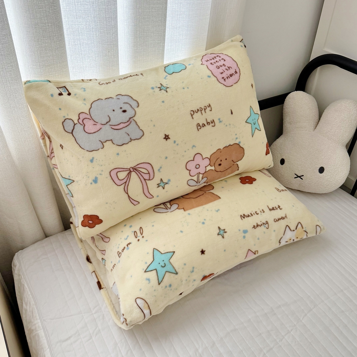 91家纺网 家纺一手货源 找家纺 寐居家纺 2025新款牛奶绒卡通毛毯系列 可爱狗