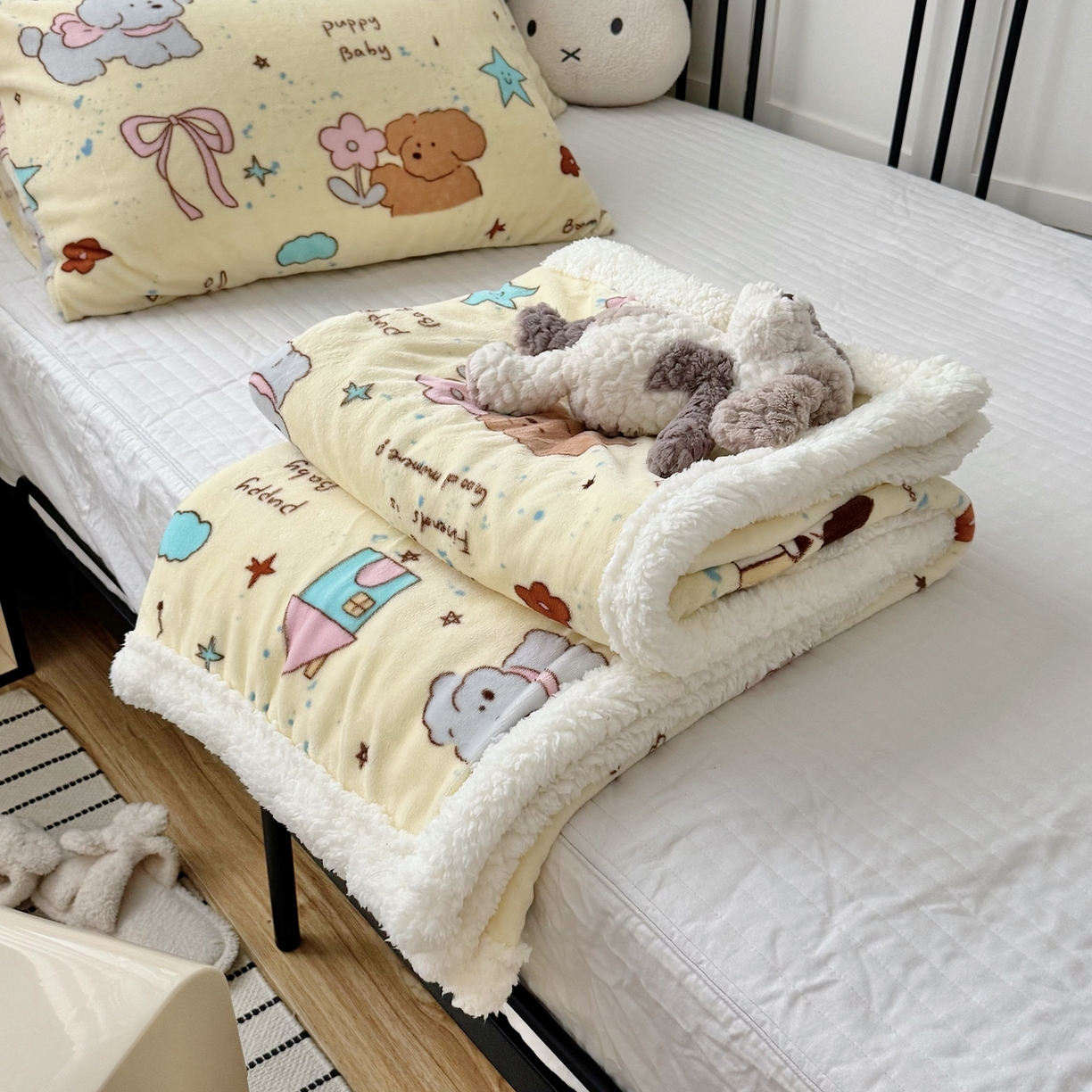 91家纺网 家纺一手货源 找家纺 寐居家纺 2025新款牛奶绒卡通毛毯系列 可爱狗