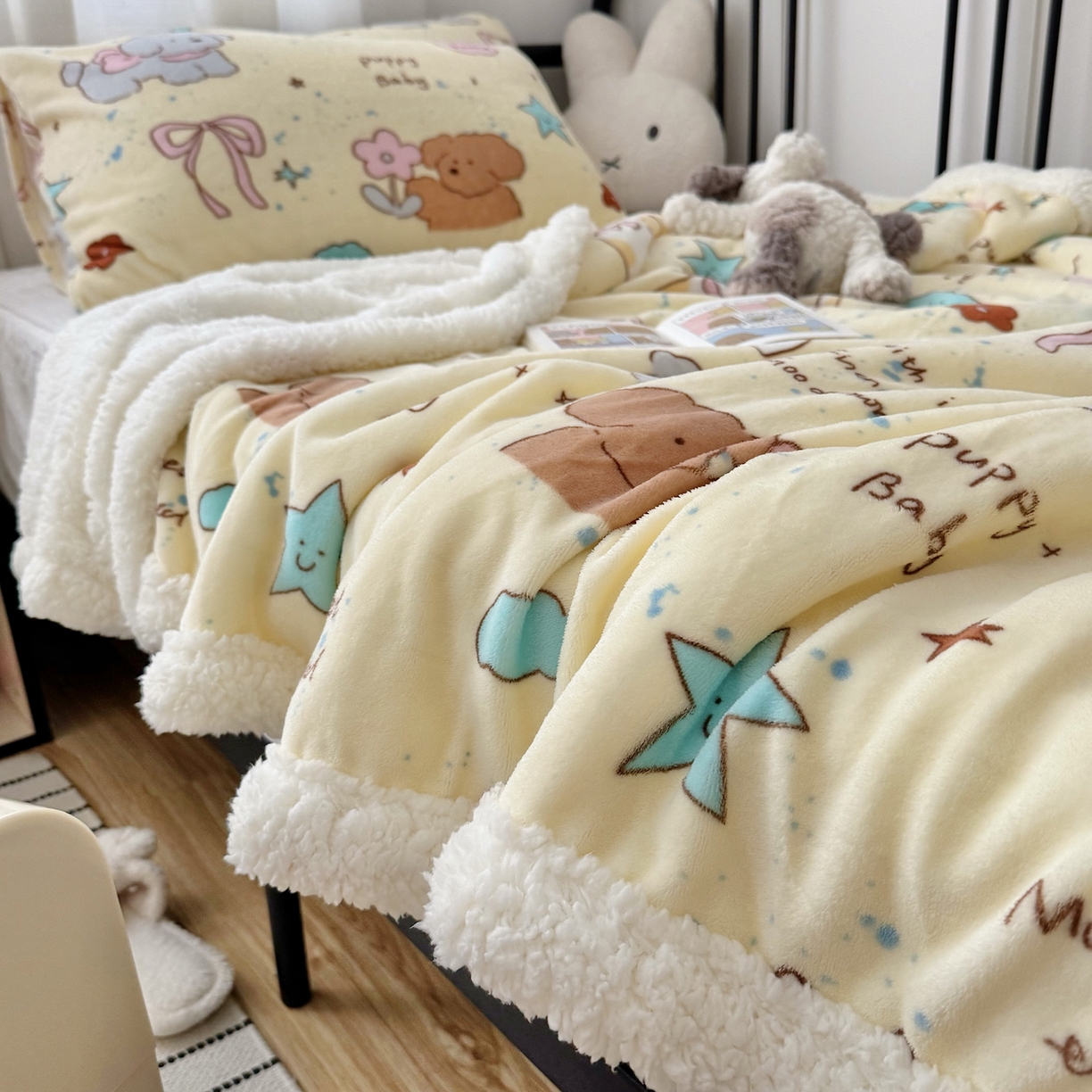 91家纺网 家纺一手货源 找家纺 寐居家纺 2025新款牛奶绒卡通毛毯系列 可爱狗