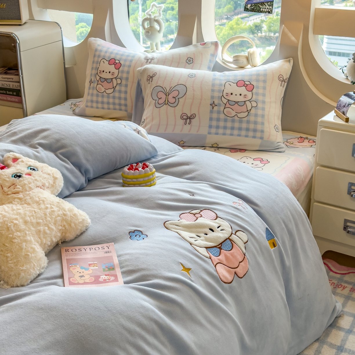 91家纺网 家纺一手货源 找家纺 摩妮卡 2025新款卡通牛奶绒刺绣四件套系列 猫咪甜心店