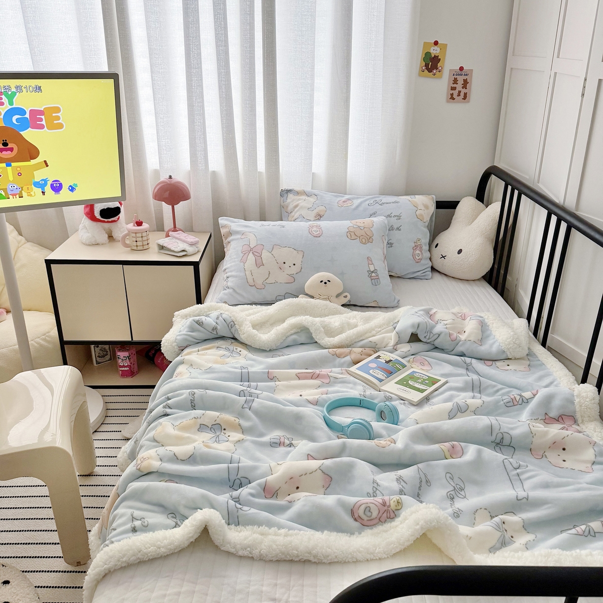 寐居家纺 2025新款牛奶绒卡通毛毯系列 礼物猫