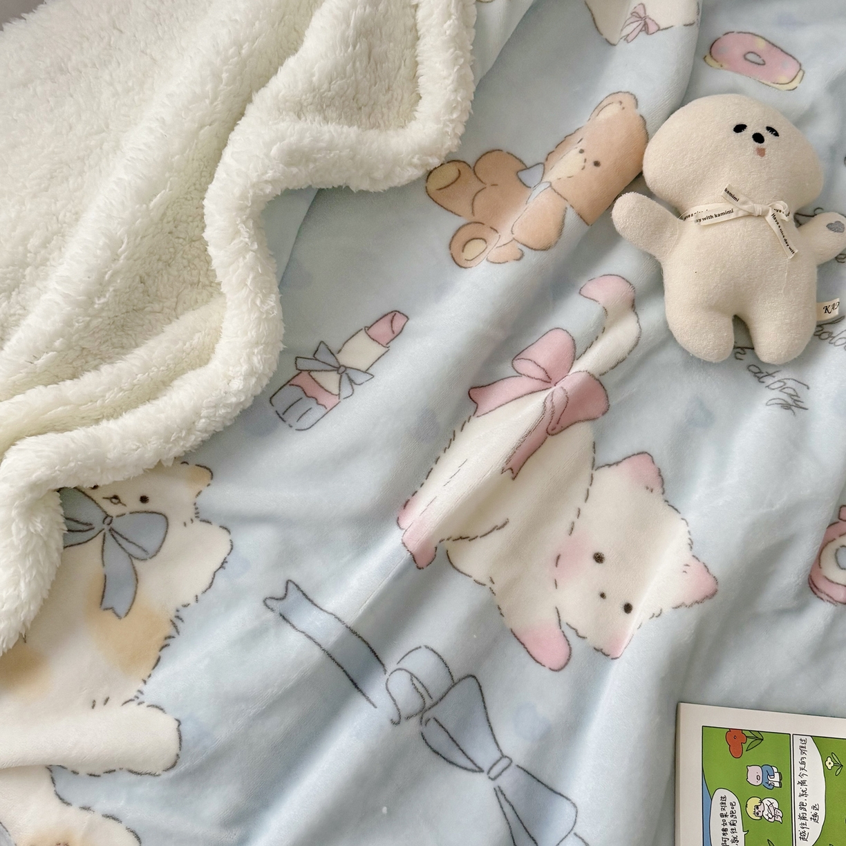 91家纺网 家纺一手货源 找家纺 寐居家纺 2025新款牛奶绒卡通毛毯系列 礼物猫