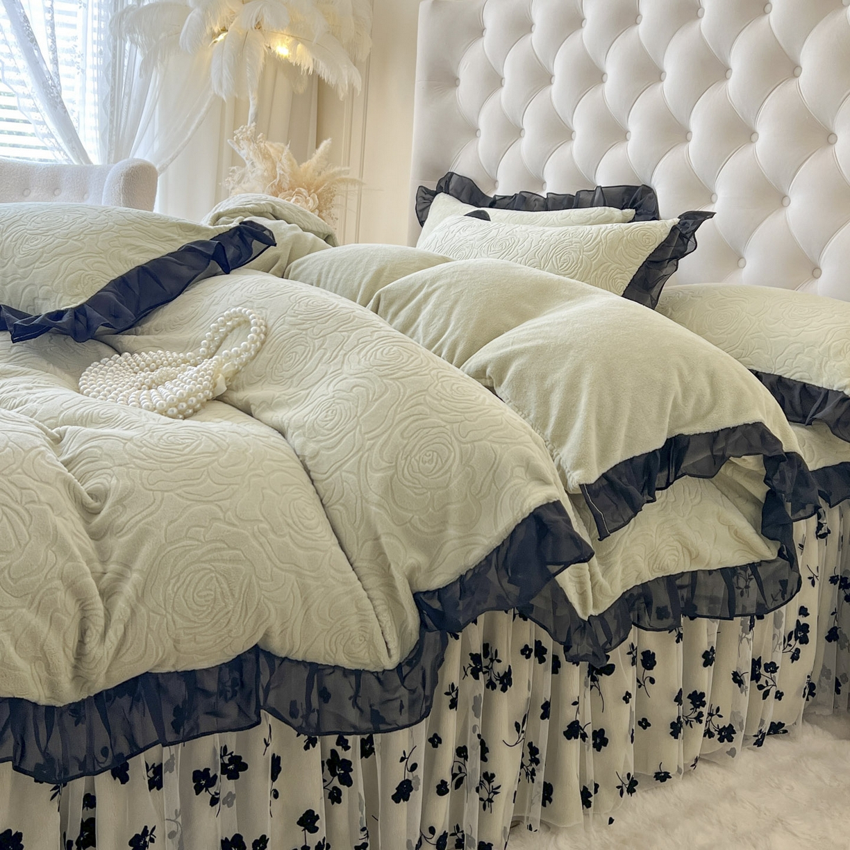 91家纺网 家纺一手货源 找家纺 恋尚 2025新款牛奶绒可妮露系列床裙四件套（控价285起） 可妮露-香草绿