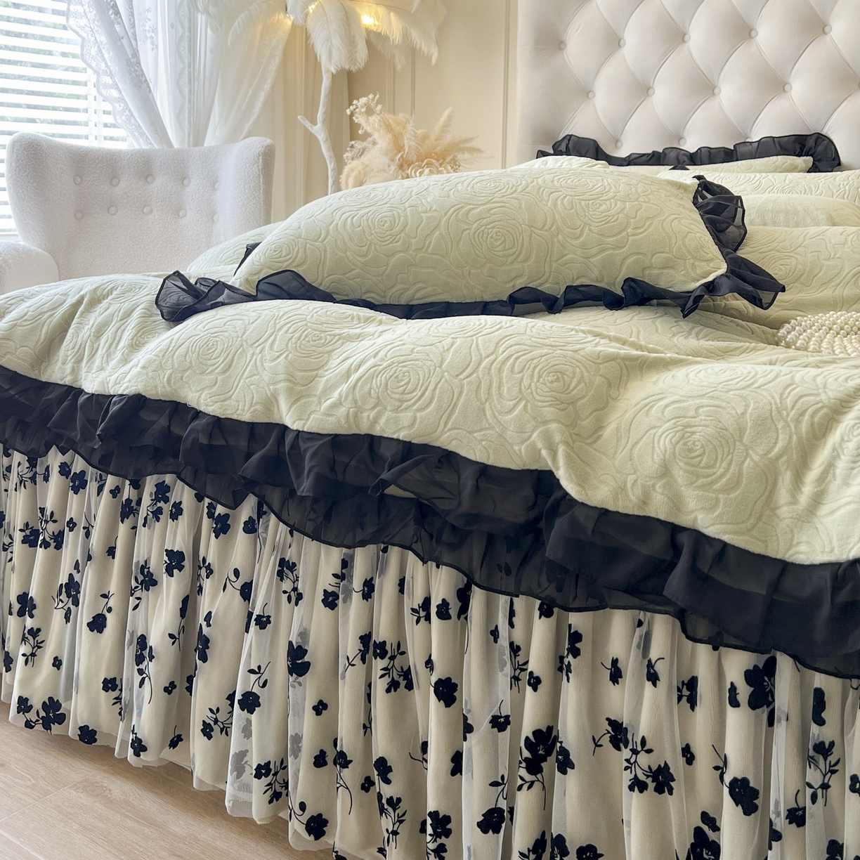 91家纺网 家纺一手货源 找家纺 恋尚 2025新款牛奶绒可妮露系列床裙四件套（控价285起） 可妮露-香草绿