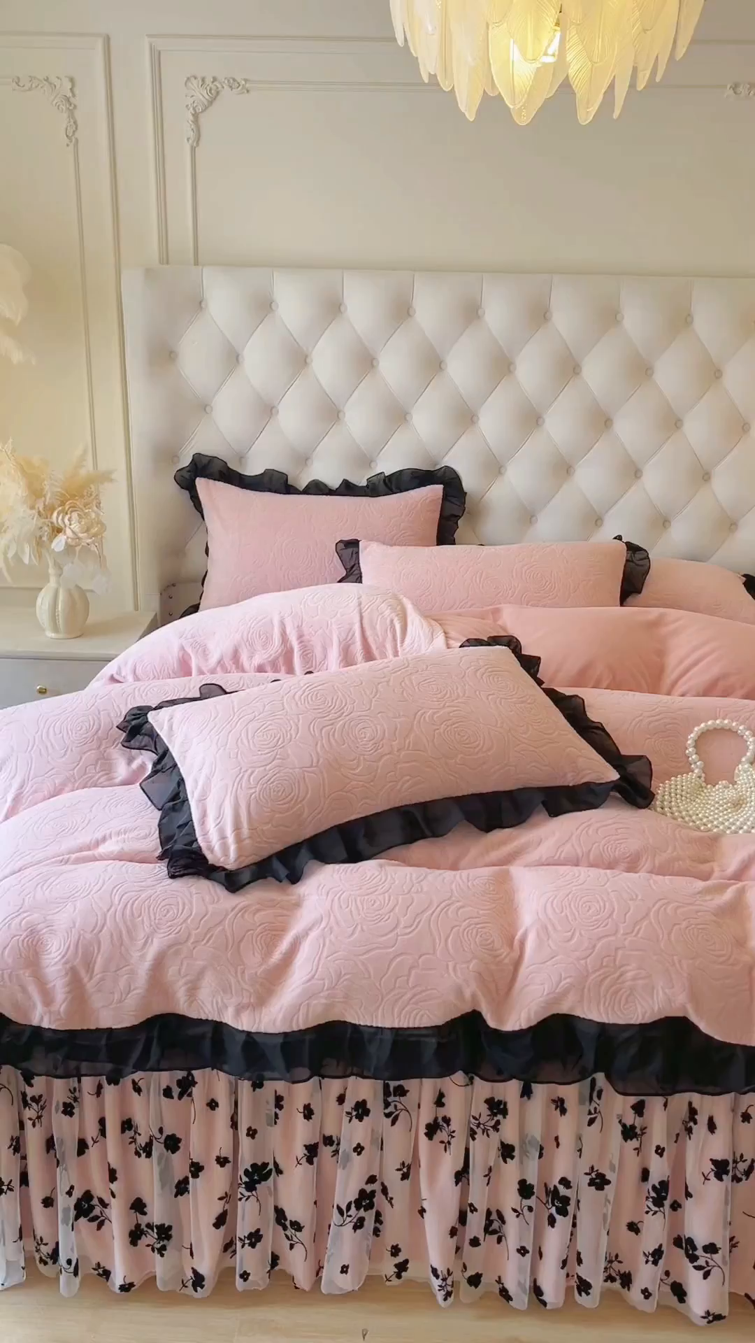 91家纺网 家纺一手货源 找家纺 恋尚 2025新款牛奶绒可妮露系列床裙四件套（控价285起） 可妮露-蜜桃粉