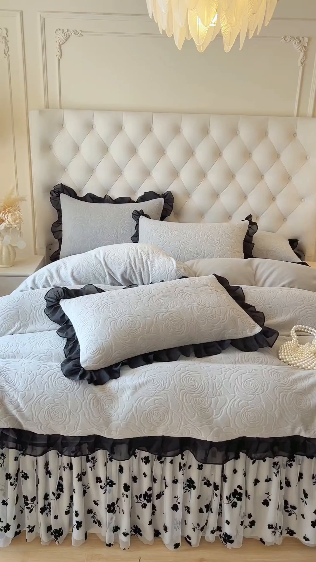 91家纺网 家纺一手货源 找家纺 恋尚 2025新款牛奶绒可妮露系列床裙四件套（控价285起） 可妮露-椰蓉灰