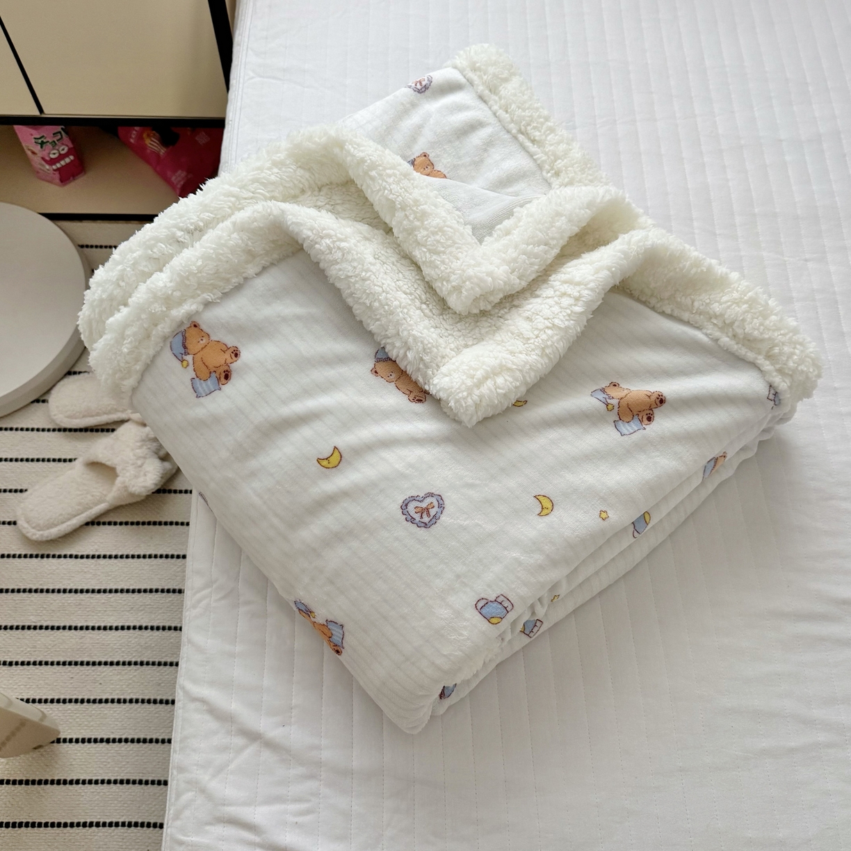 91家纺网 家纺一手货源 找家纺 寐居家纺 2025新款牛奶绒卡通毛毯系列 晚安熊