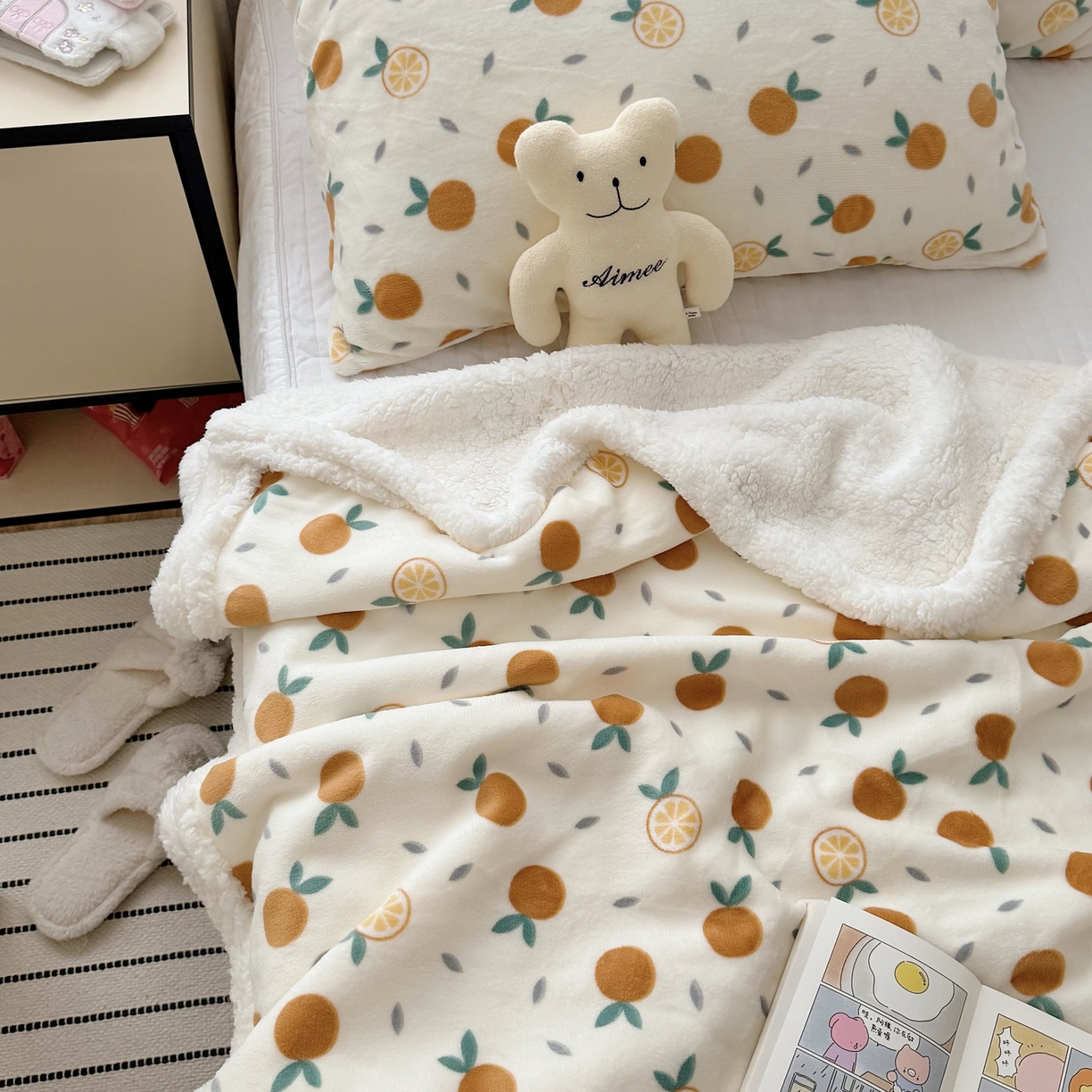91家纺网 家纺一手货源 找家纺 寐居家纺 2025新款牛奶绒卡通毛毯系列 小橘子